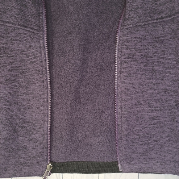 The North Face purple fleece jacket - Picture 14 of 14